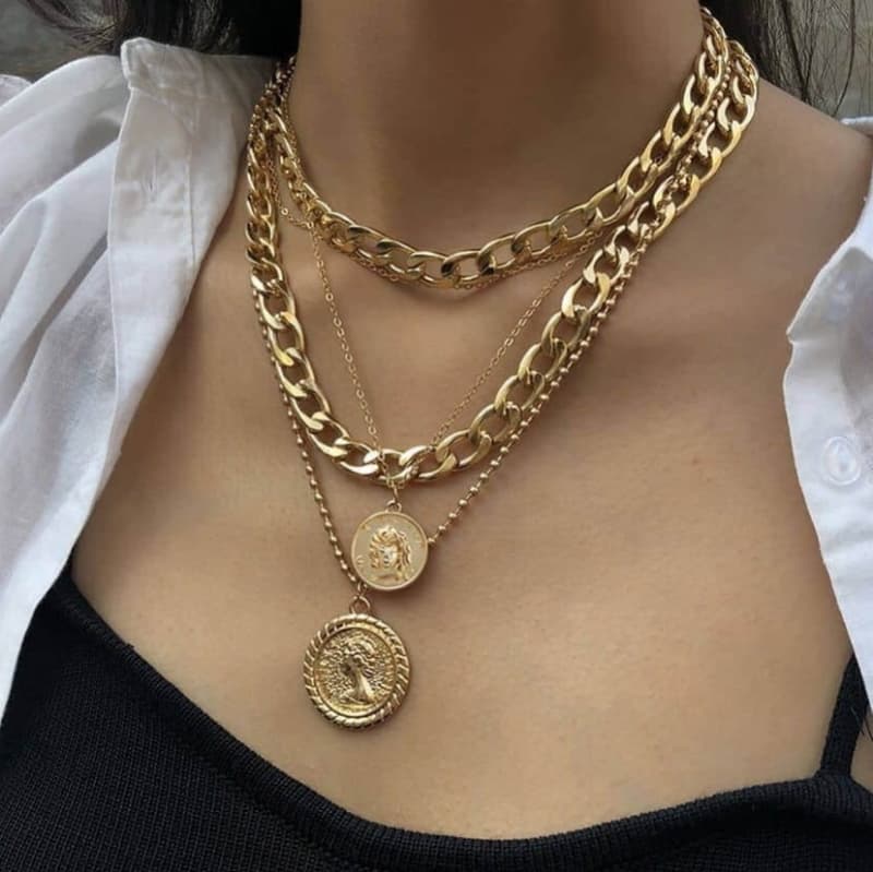 Medusas Necklace