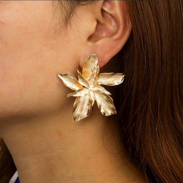 Zara Gold Flower Earrings