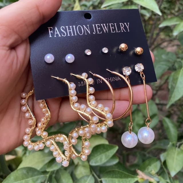 McKinsey Star Earrings Set
