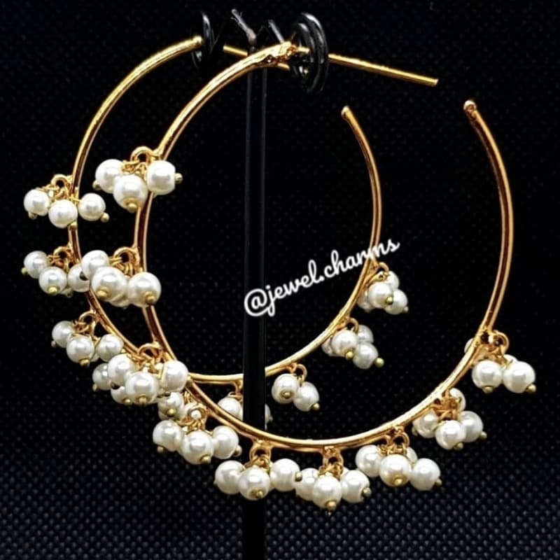 Jhamak Round Earrings