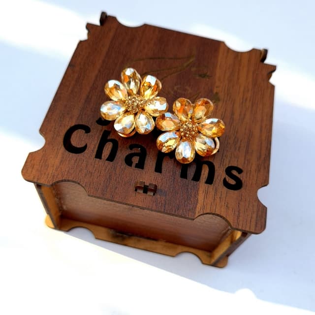 Champagne Flower Studs